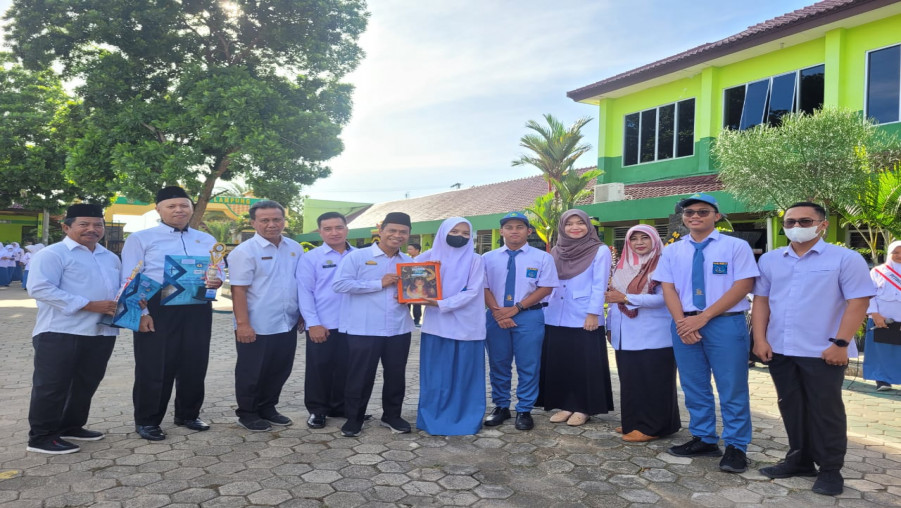 Dua Siswa MAN 1 Bandar Lampung Ukir Prestasi Osamakom