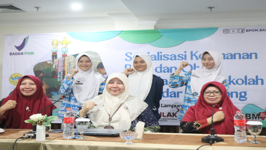 Sosialisasi Keamanan PJAS dan Obat kepada Siswa Sekolah Menengah di Bandar Lampung