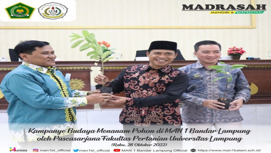Pascasarjana Fakultas Pertanian Unila Kampanye Tanam Pohon di MAN 1 Bandar Lampung