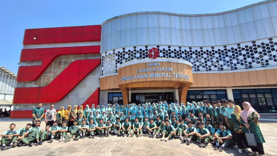 MAN 1 Bandar Lampung Lakukan Kunjungan Akademik ke BRIN