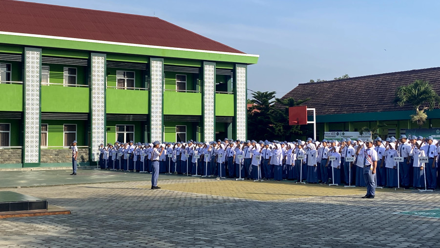 MAN 1 Bandar Lampung Kembali Menggelar Upacara Rutin Hari Senin