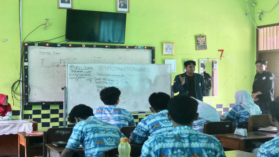 MAN 1 Bandarlampung mengadakan Sosialisasi Jalur Masuk Universitas Diponegoro