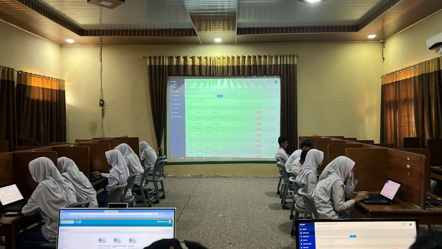 MAN 1 Bandar Lampung Siap Hadapi ANBK: 10 Siswa Ikuti Simulasi Awal