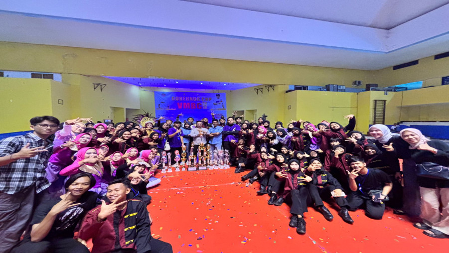 Vip Marching Band Competition : MAN 1 Bandarlampung Raih Beberapa Kejuaraan