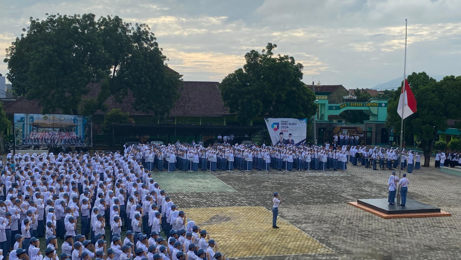 MAN 1 Bandar Lampung Rutin Laksanakan Upacara Bendera Merah Putih