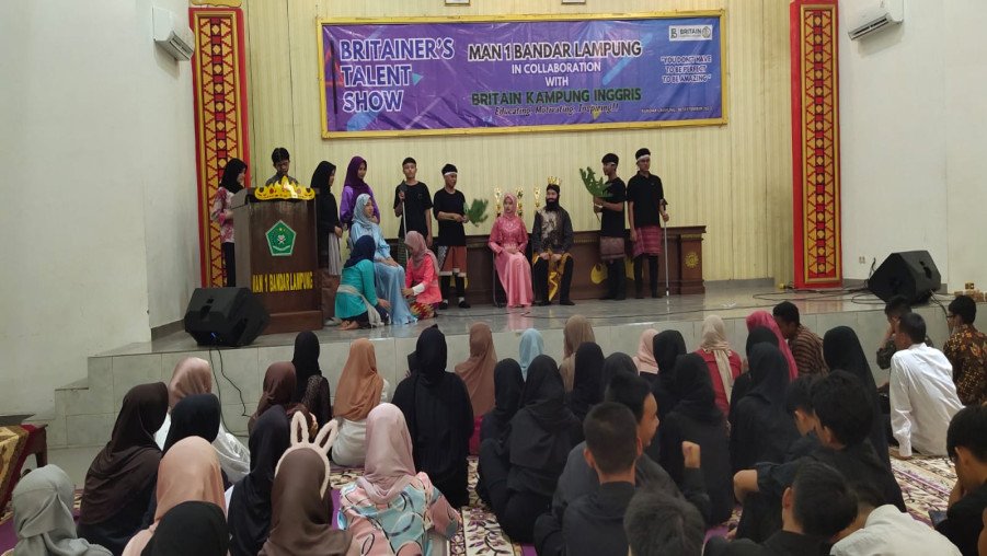 Britain Kampung Inggris Berakhir, Siswa-Siswi MAN 1 Bandarlampung Unjuk Kebolehan