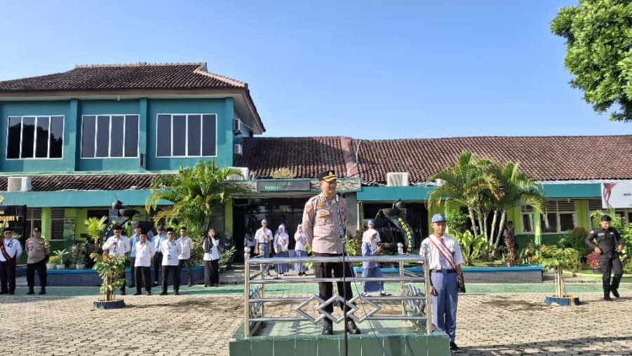 Pesan AKBP Rahmat Tri Haryadi untuk Para Siswa MAN 1 Bandar Lampung