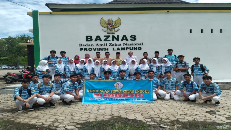 Pelajari Pengelolaan Zakat, Siswa-Siswi Kelas XI Unggul Program IIK MAN 1 Bandarlampung Kunjungi BAZNAS Provinsi Lampung