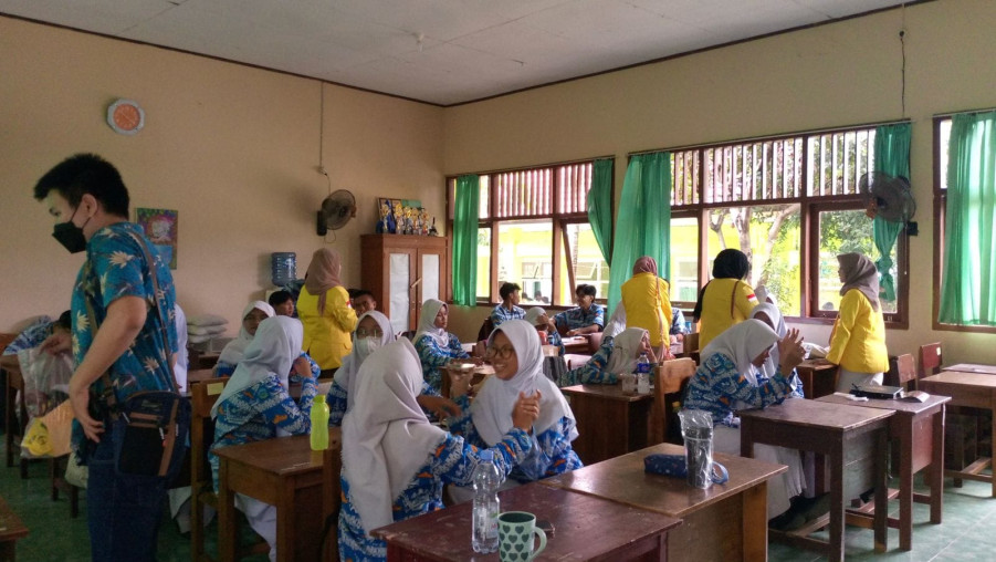 Sosialisasi Mahasiswa Universitas Indonesia di MAN 1 Bandarlampung