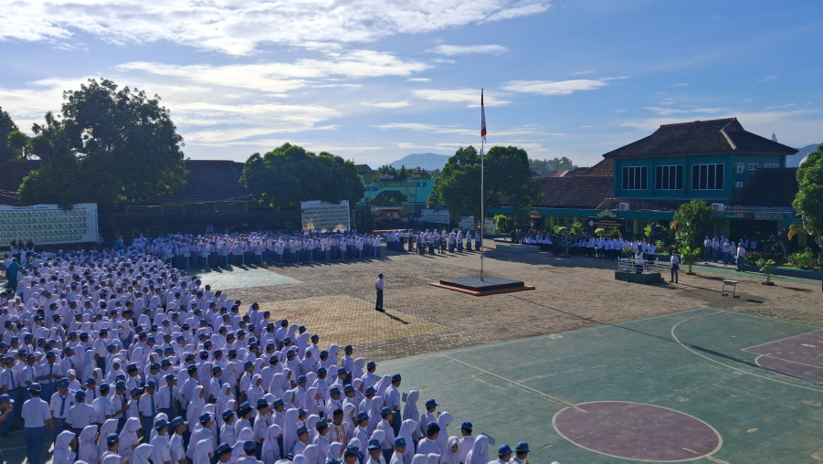 Upacara Rutin MAN 1 Bandar Lampung