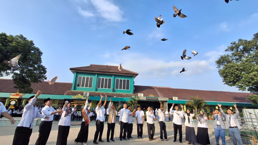 MAN 1 Bandar Lampung Sambut Siswa Baru Dengan MATSAMA