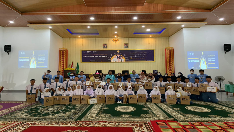 Peserta Didik MAN 1 Bandar Lampung Ikuti Sosialisasi Edukasi Perpajakan Melalui Tax Goes to School