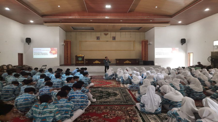 Peserta Didik MAN 1 Bandarlampung Ikuti Sosialiasi Ganesha Operation