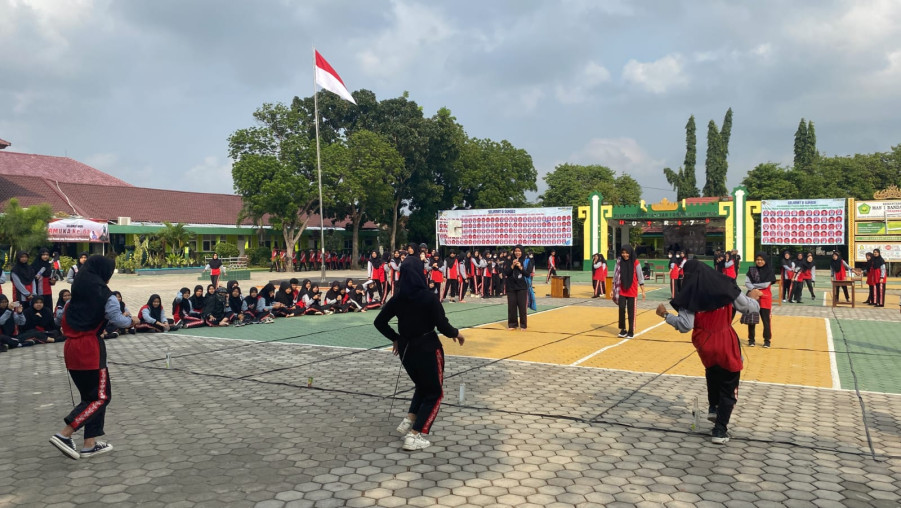 MAN 1 Bandar Lampung Peringati HUT RI ke-78