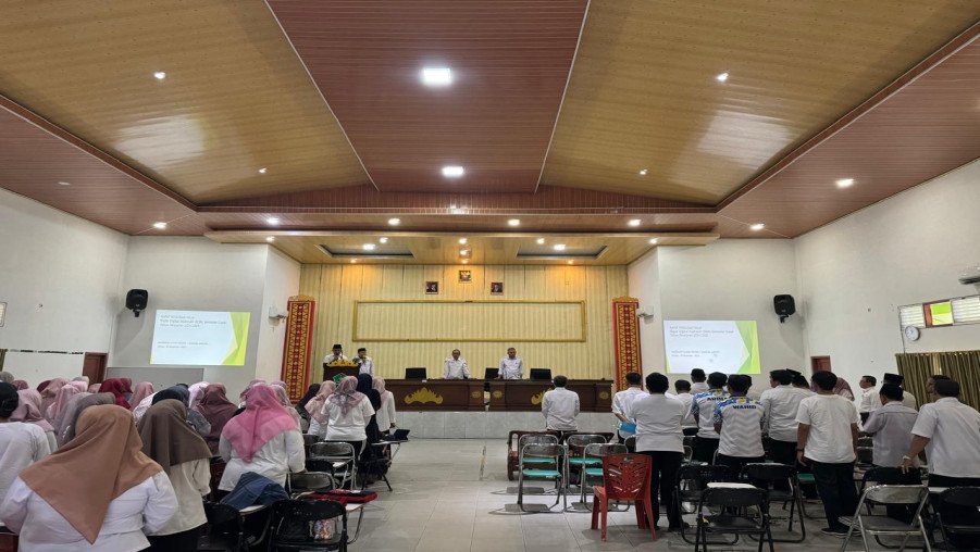 Jelang Pembagian Rapor, MAN 1 Bandarlampung Gelar Rapat Pengisian RDM