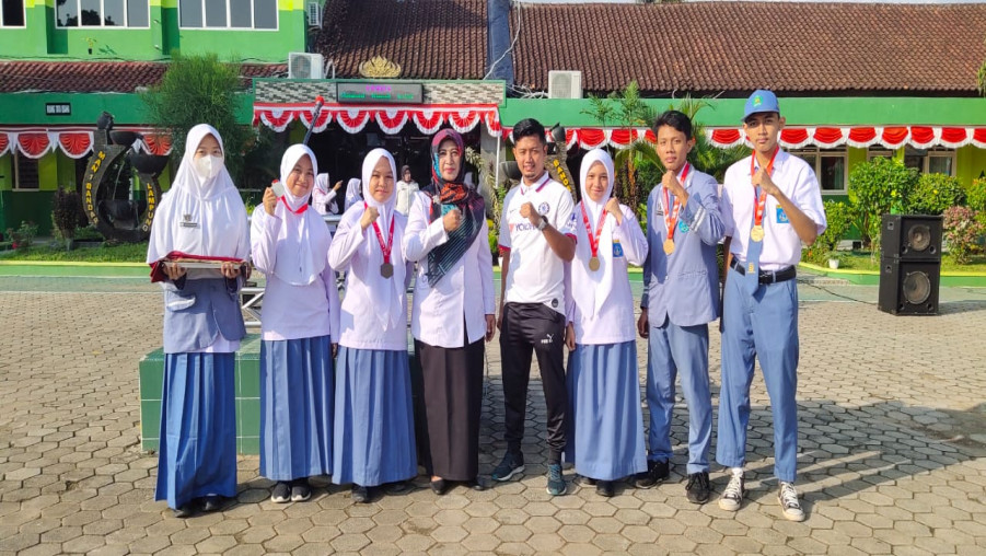 Tim Taekwondo MAN 1 Bandar Lampung Borong Medali Pada Kejuaraan Polinela Cup