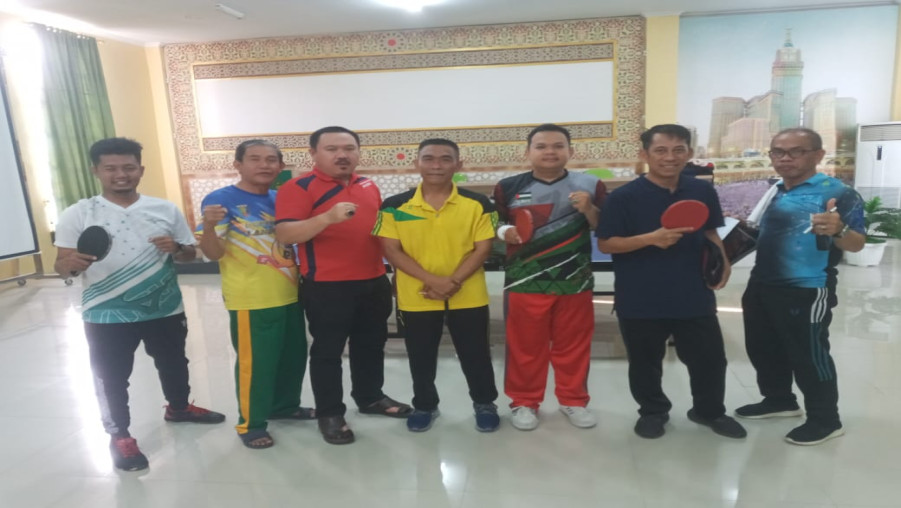 Tim Tenis Meja MAN 1 Bandarlampung Raih Juara Peringatan HUT RI Ke-79