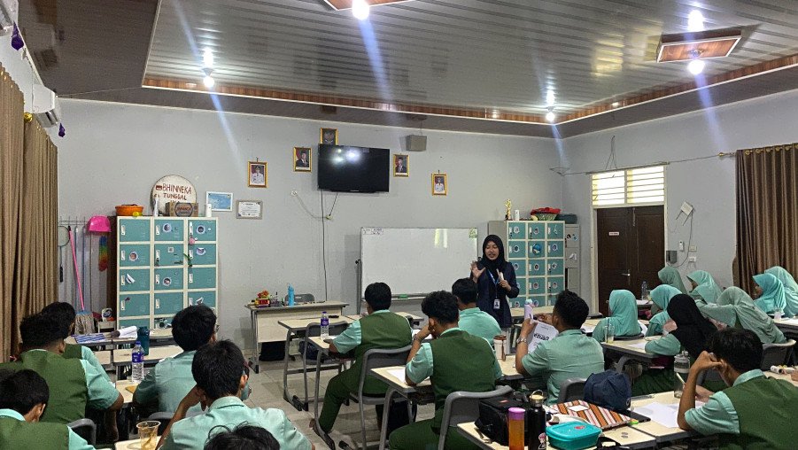 MAN 1 Bandar Lampung Gelar Bimbingan Belajar TKA Bersama Genza Education