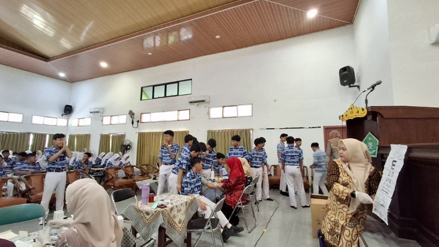 MAN 1 Bandar Lampung Gelar Cek Kesehatan Gratis untuk Peserta Didik