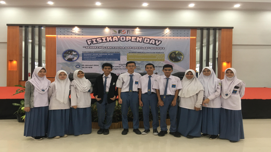 Fisika Club MAN 1 Bandar Lampung Mengikuti Kegiatan “Fisika Open Day” di ITERA