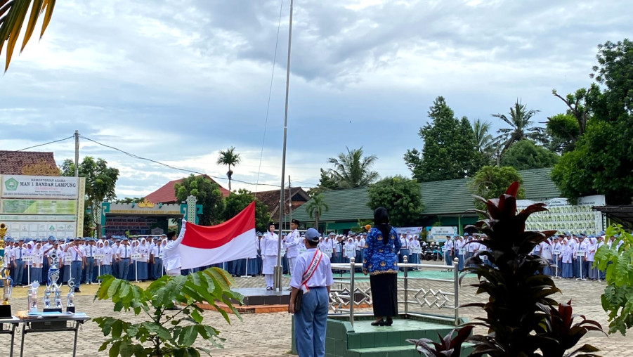 MAN 1 Bandar Lampung Peringati Hari Pahlawan Nasional 10 November 2025