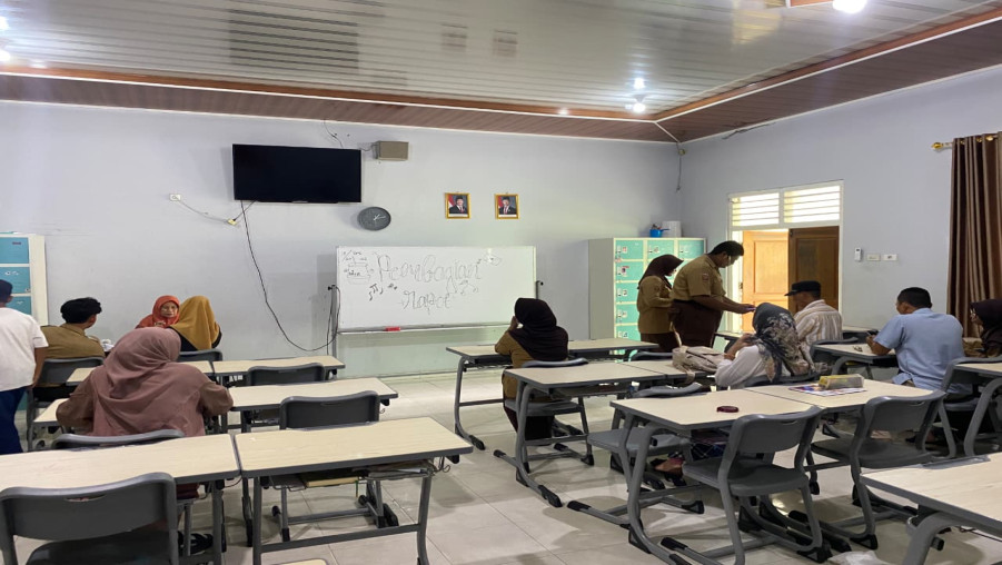 MAN 1 Bandar Lampung Laksanakan Pembagian Rapor Siswa/i Semester Genap