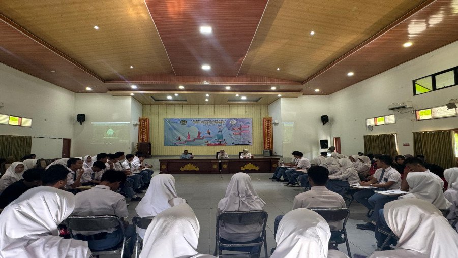 Siswa Kelas XII Unggul MAN 1 Bandarlampung Ikuti Bimbingan Karier
