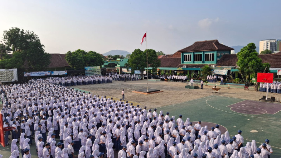 MAN 1 Bandar Lampung Gelar Upacara Perdana Tahun Ajaran 2025/2026, Tekankan Disiplin dan Persiapan Masa Depan