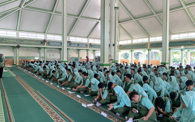 Ramadhan Ceria Hari Pertama, MAN 1 Bandar Lampung Tanamkan Etika di Masjid dan Pembiasaan Dzikir