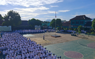 Upacara Rutin MAN 1 Bandar Lampung