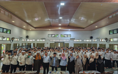 Gelorakan Semangat Spiritual, Asrama Lukman El Hakim Resmi Buka Pesantren Ramadhan 1447 H
