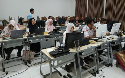 Tim Zona Integritas MAN 1 Bandar Lampung Ikuti Pembinaan Inovasi Pelayanan Publik